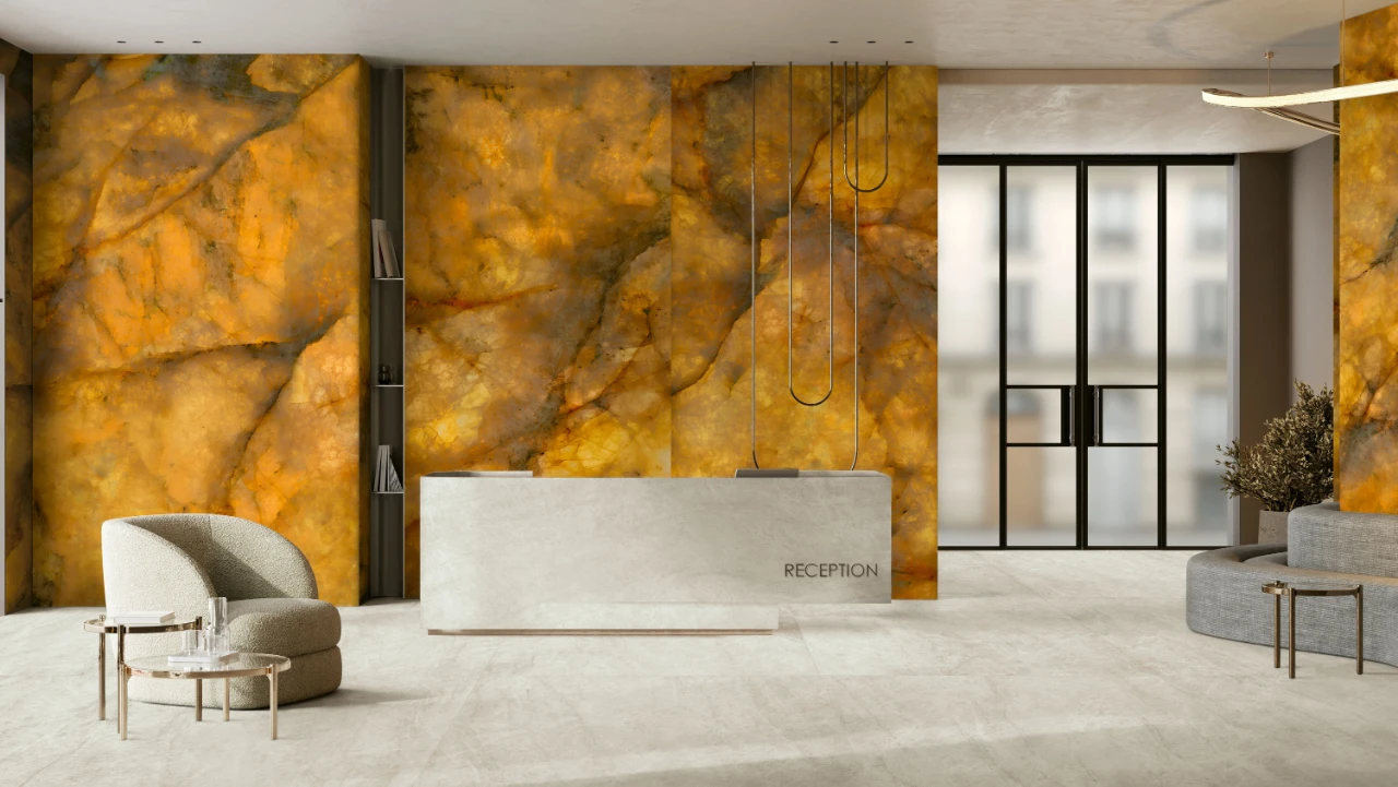 LUMINESCENCE GOLD POLISHED 1 lifestyle