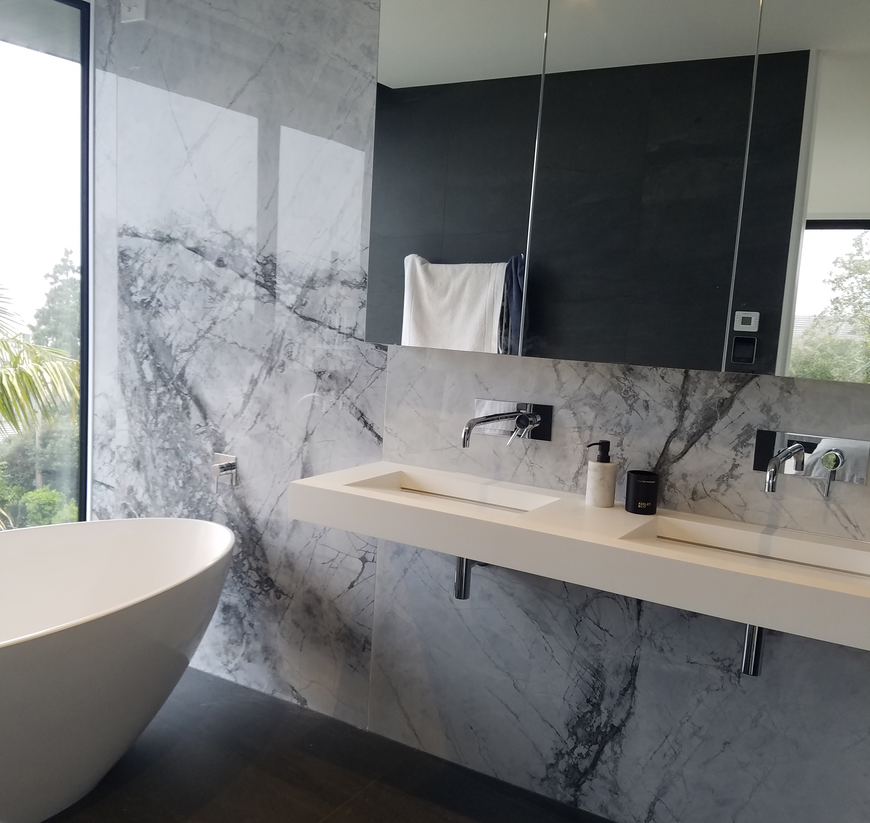 BLUETTA BATHROOM