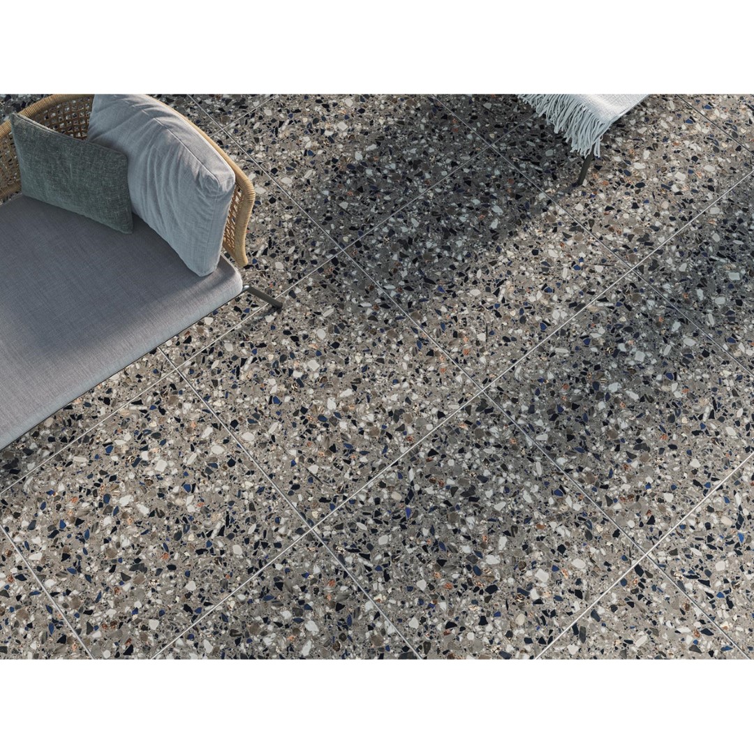 MAXI TERRAZZO ANTRACITE MATT 800X800 LIFESTYLE