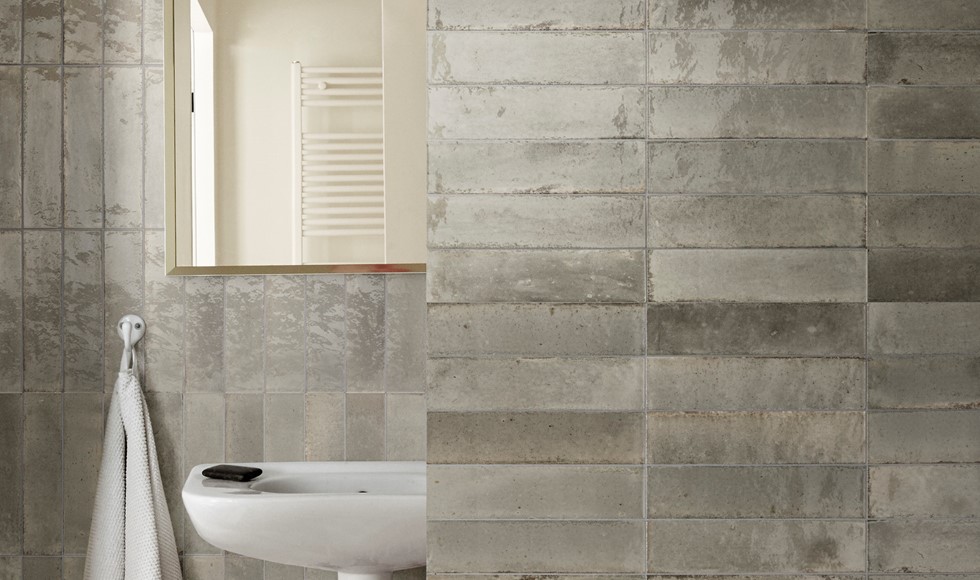 What Size Tile Should I Use In A Small, White Porcelain Tile Bathroom Ideas