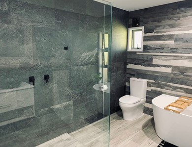 Bathroom Renovation with an Eye for Design